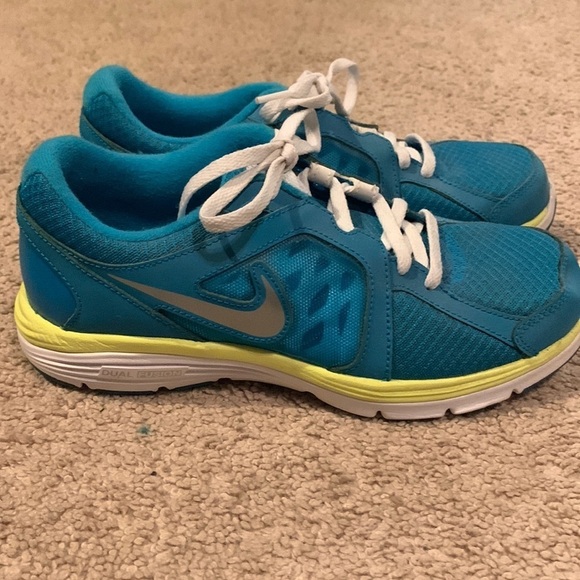 Nike Other - Nike Youth Dual Fusion Shoes